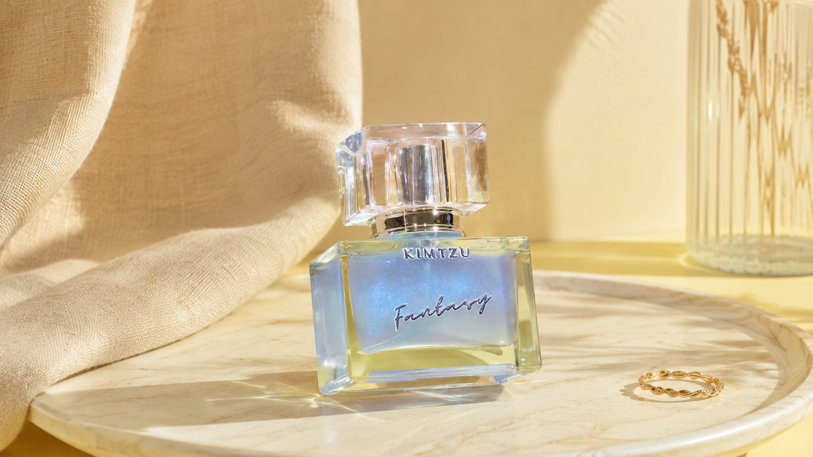 Fragrance Wardrobe: Cara Memilih Parfum untuk Suasana yang Berbeda